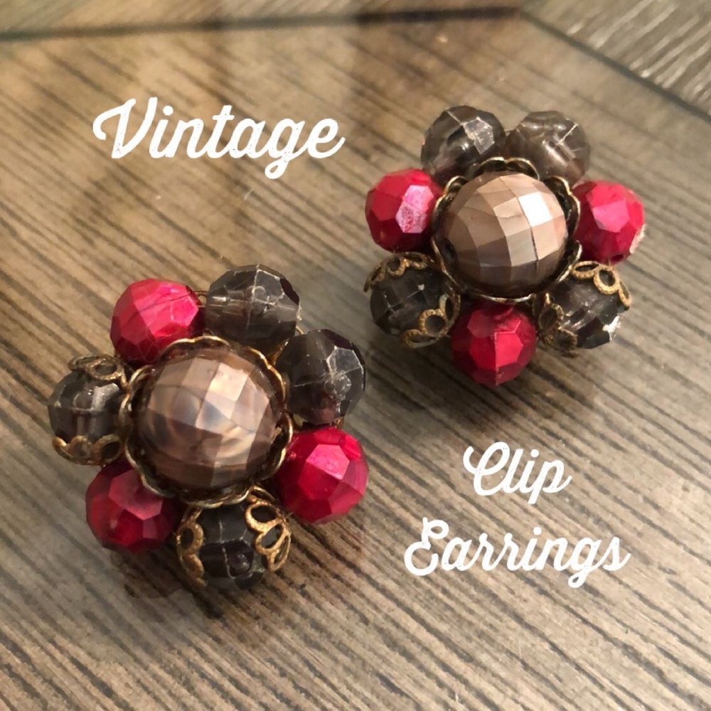 Vintage Grey & Red Cluster Clip Earrings , Acrylic Beads